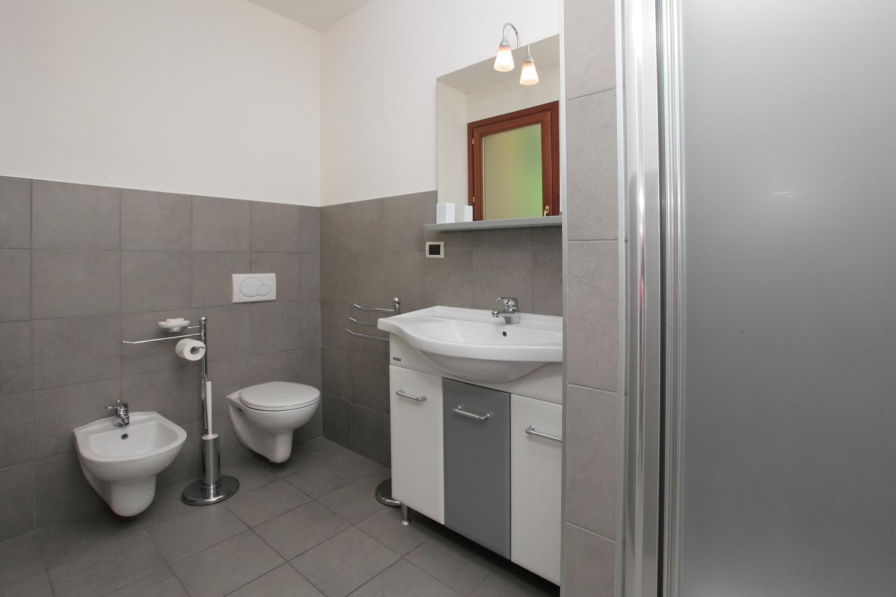 Two-Bedroom Apartment,648997581:JPEG