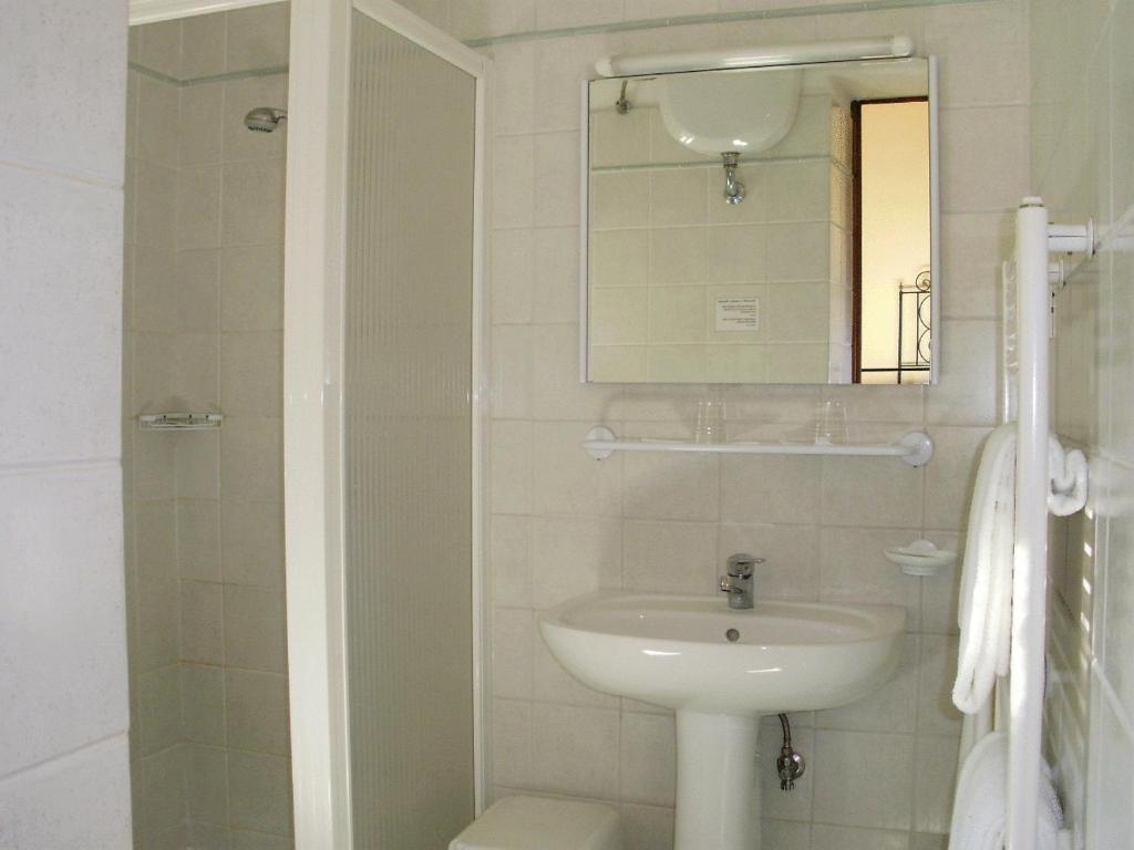 Triple Room,22224240:JPEG