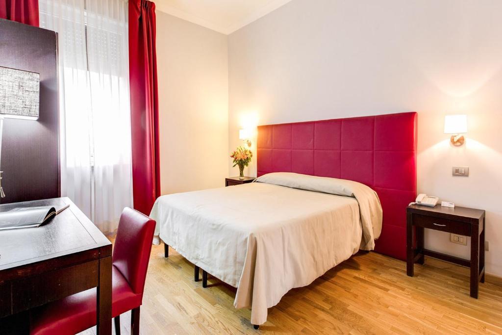 Standard Double or Twin Room,1498764058:JPEG