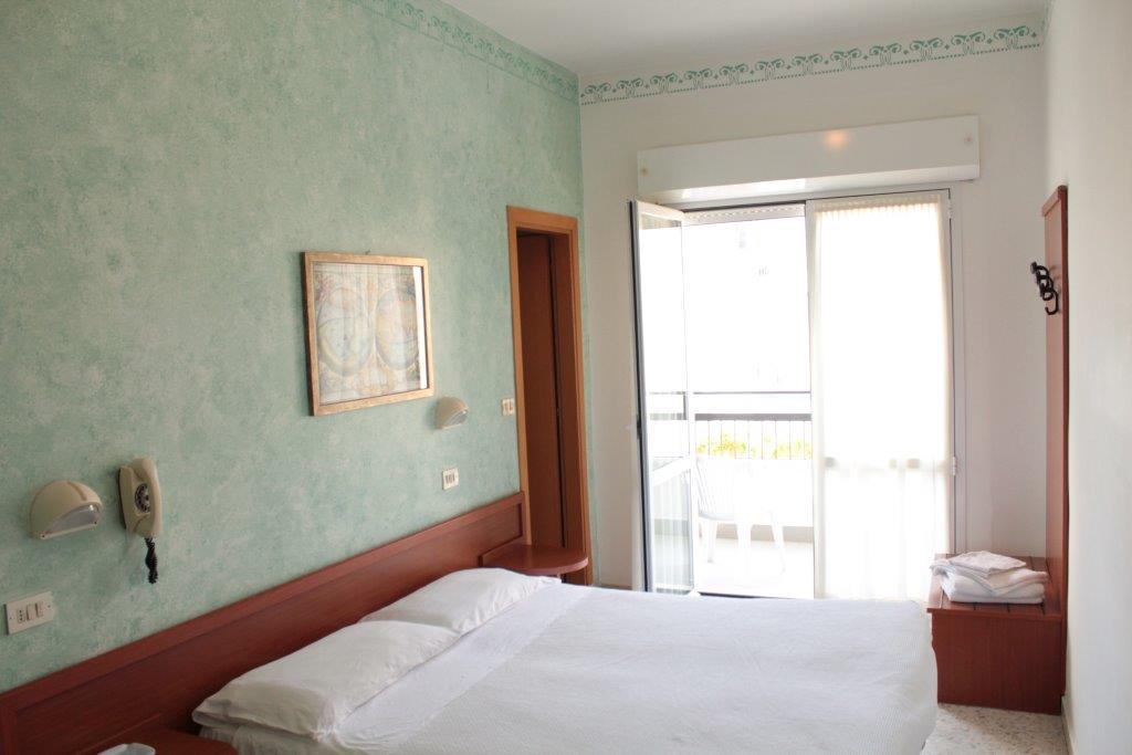 Double or Twin Room,662438085:JPEG