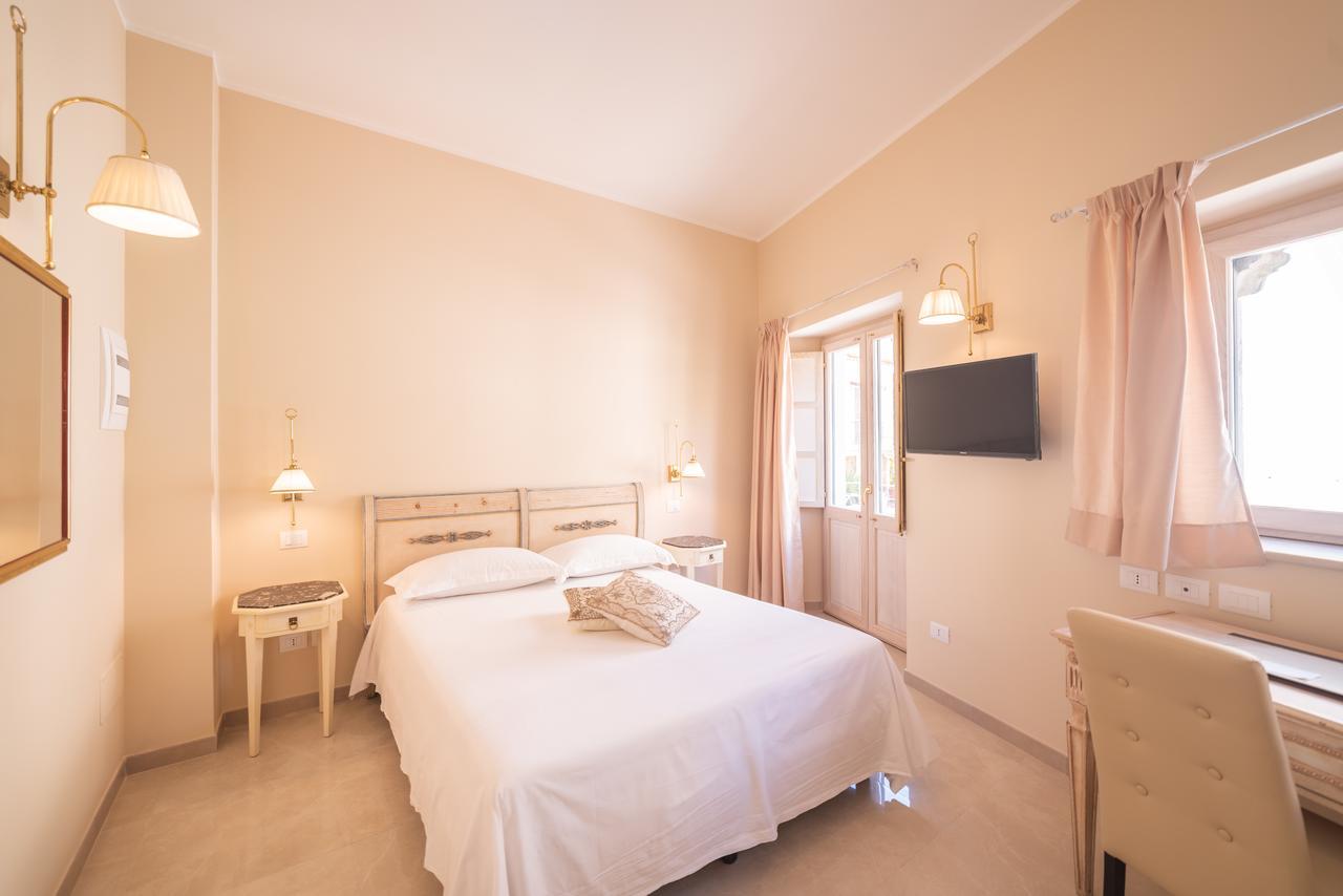 Double Room,662592924:JPEG