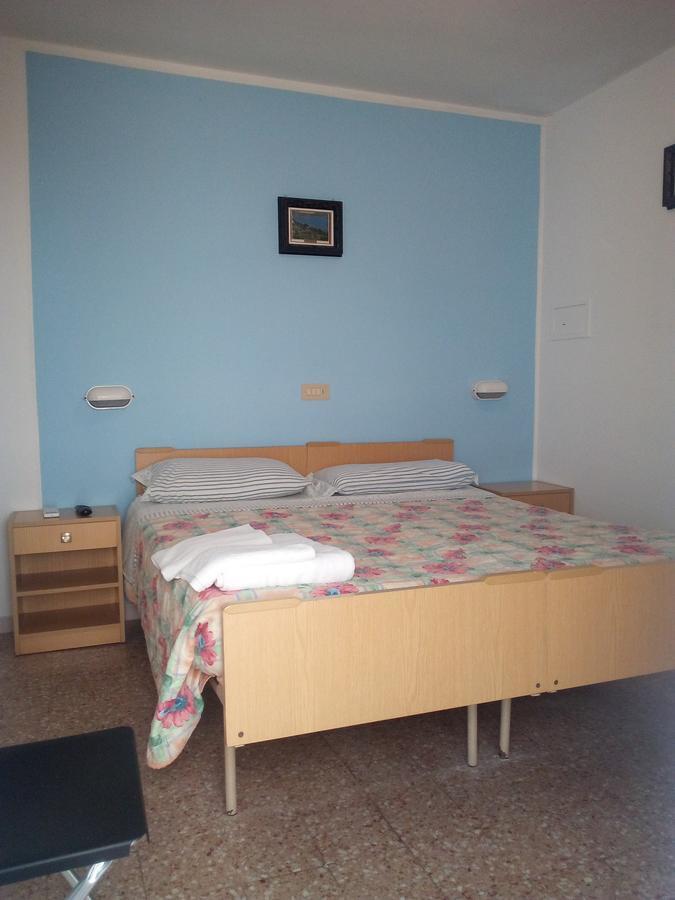 Double Room,663653544:JPEG