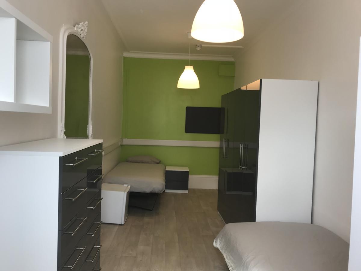 Twin Room,664039683:JPEG