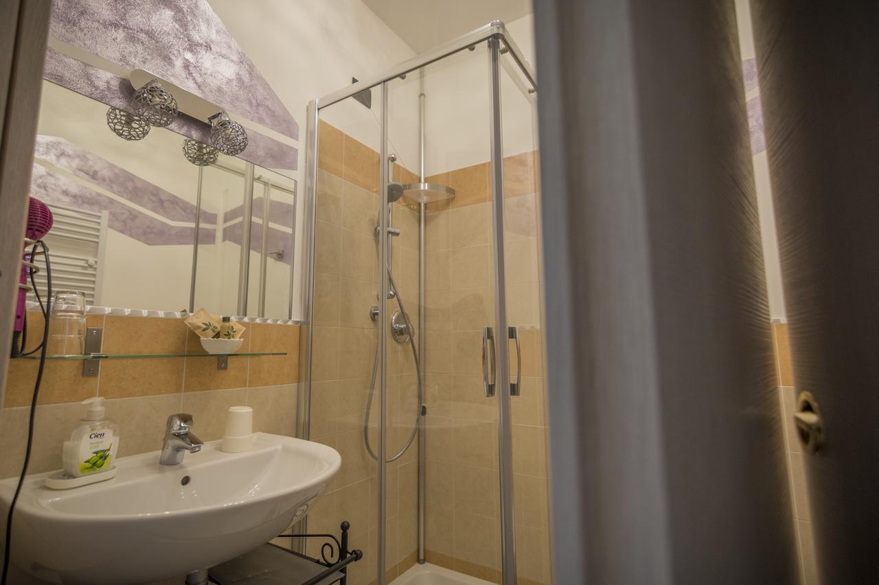Double or Twin Room Garden View