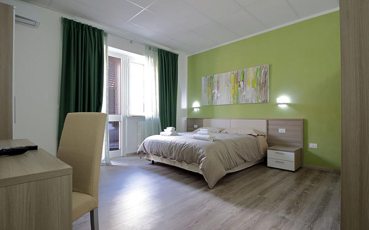 Standard Quadruple Room,664636530:JPEG