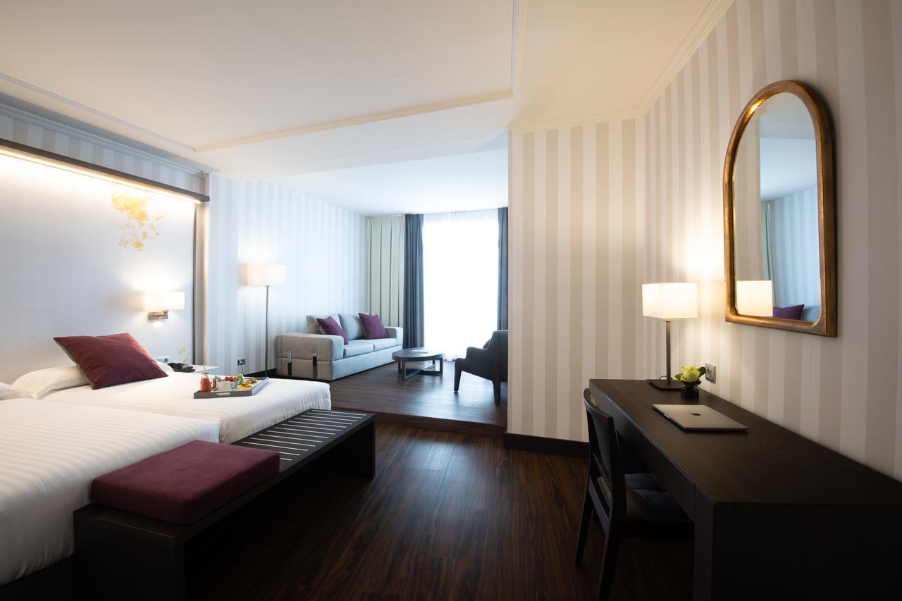 Junior Suite,1207592803:JPEG