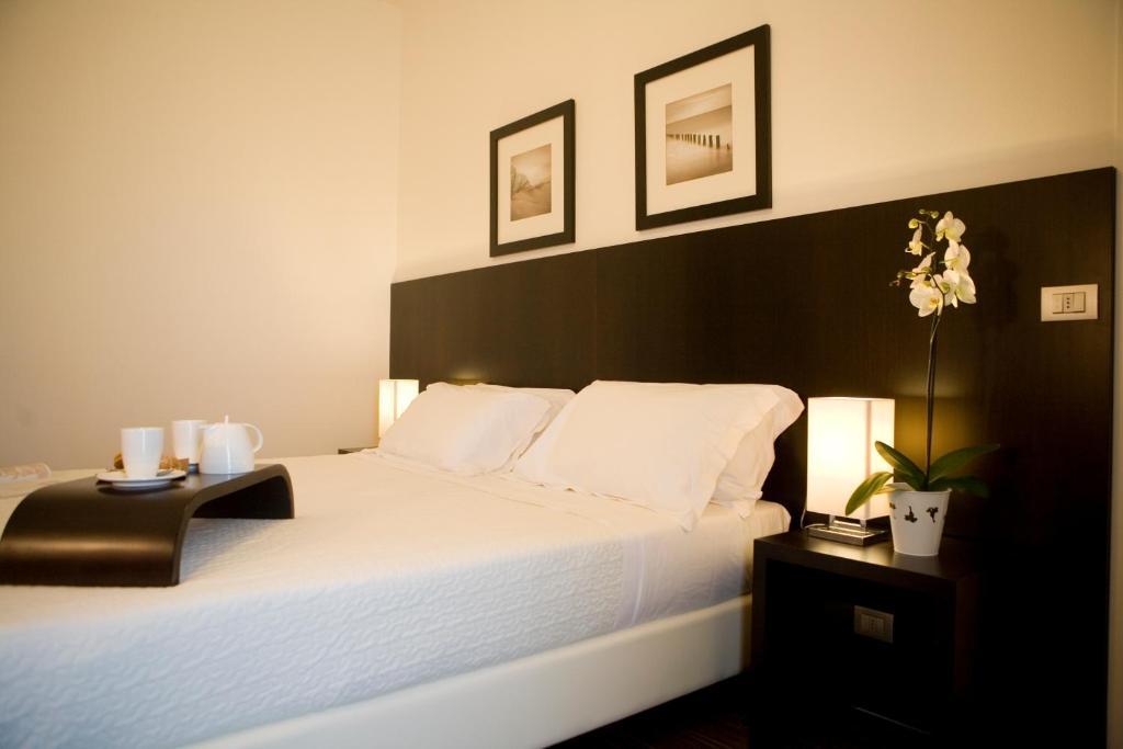 Superior Double or Twin Room,1293941311:JPEG