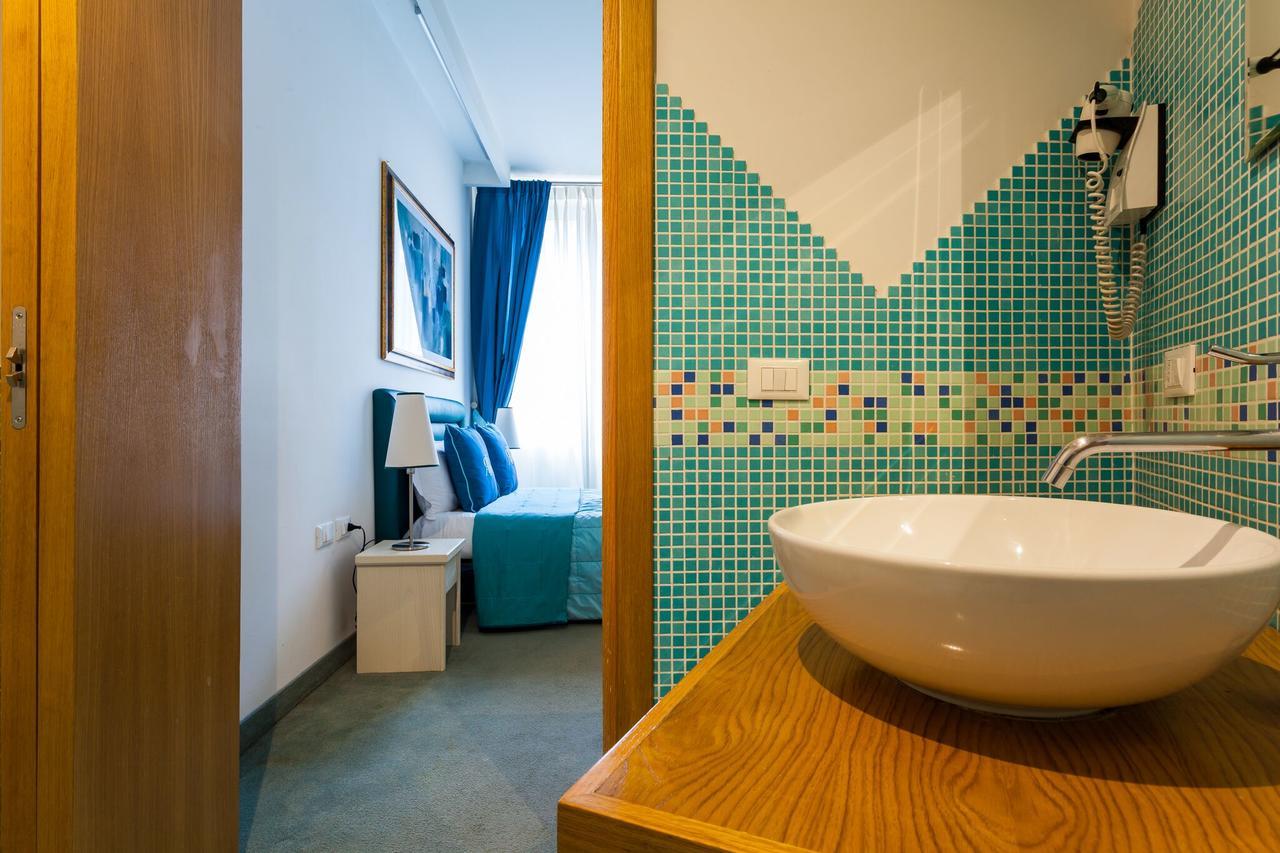 Classic Double Room,665822259:JPEG