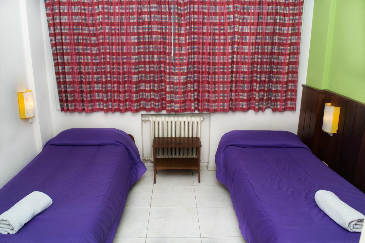Twin Room,665986686:JPEG