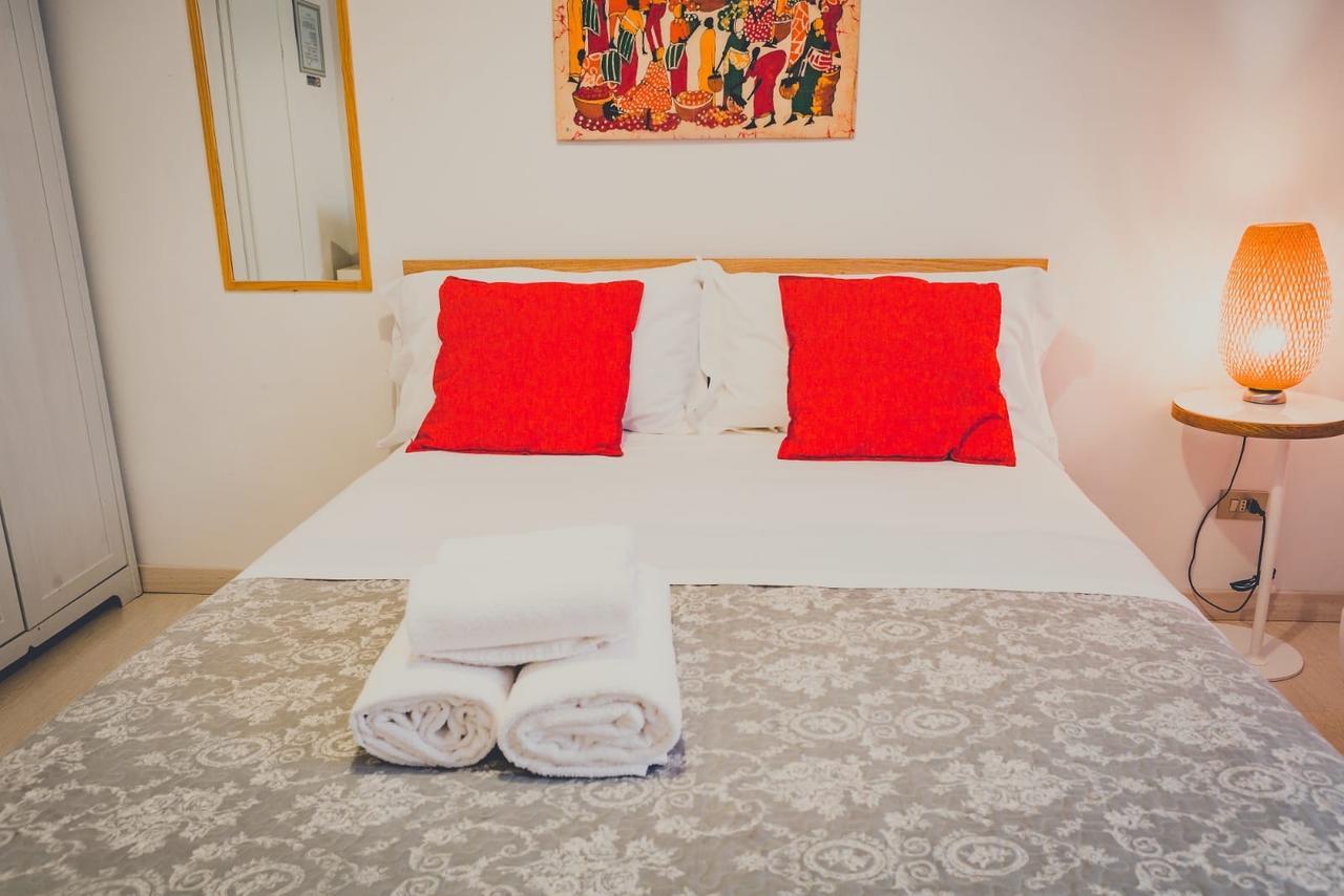 Double Room with Private External Bathroom,666326793:JPEG