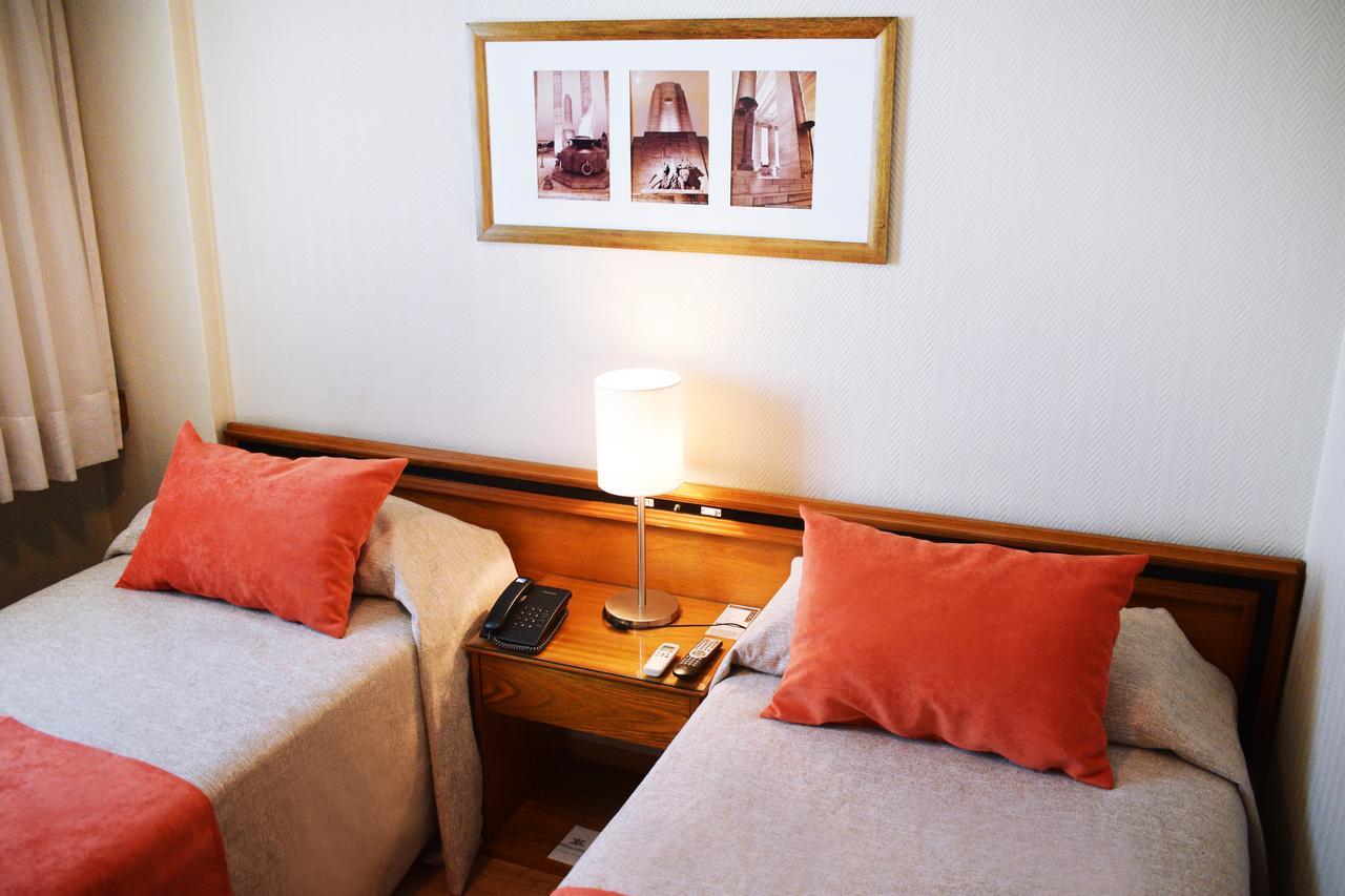 Twin Room,934282771:JPEG