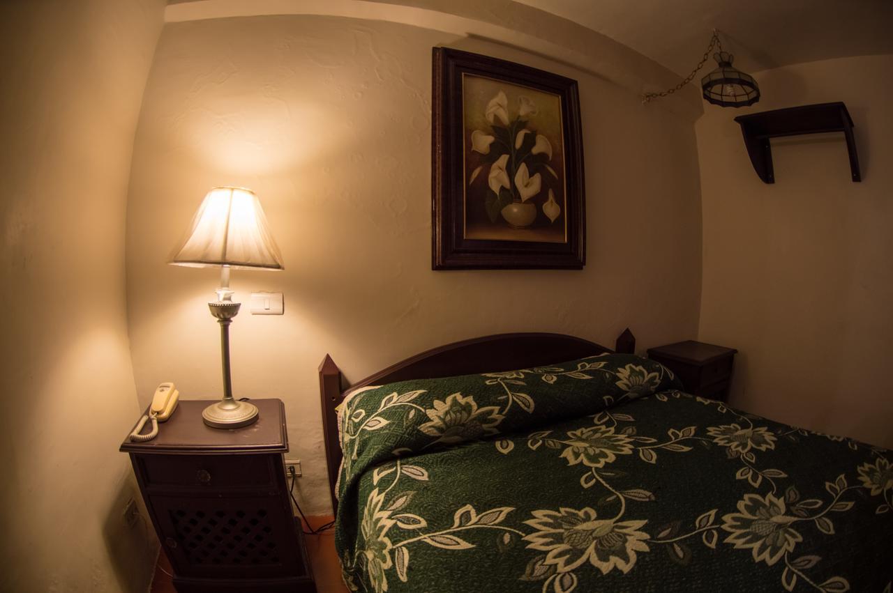 Double Room,668632212:JPEG