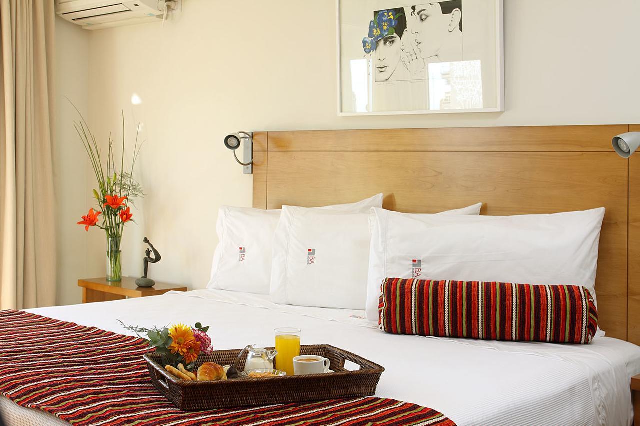 Deluxe Room,1439456014:JPEG