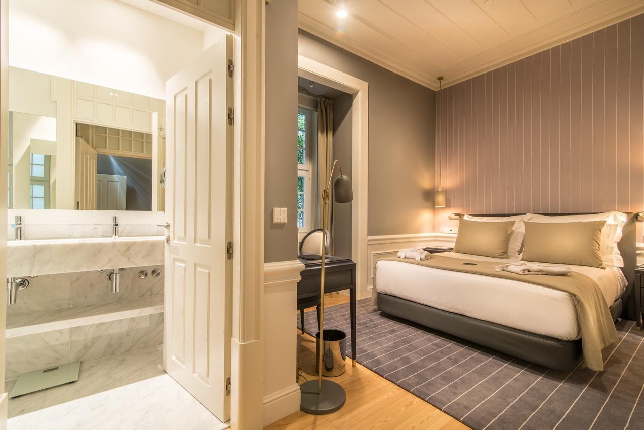 Classic Double or Twin Room Interior View,670185924:JPEG