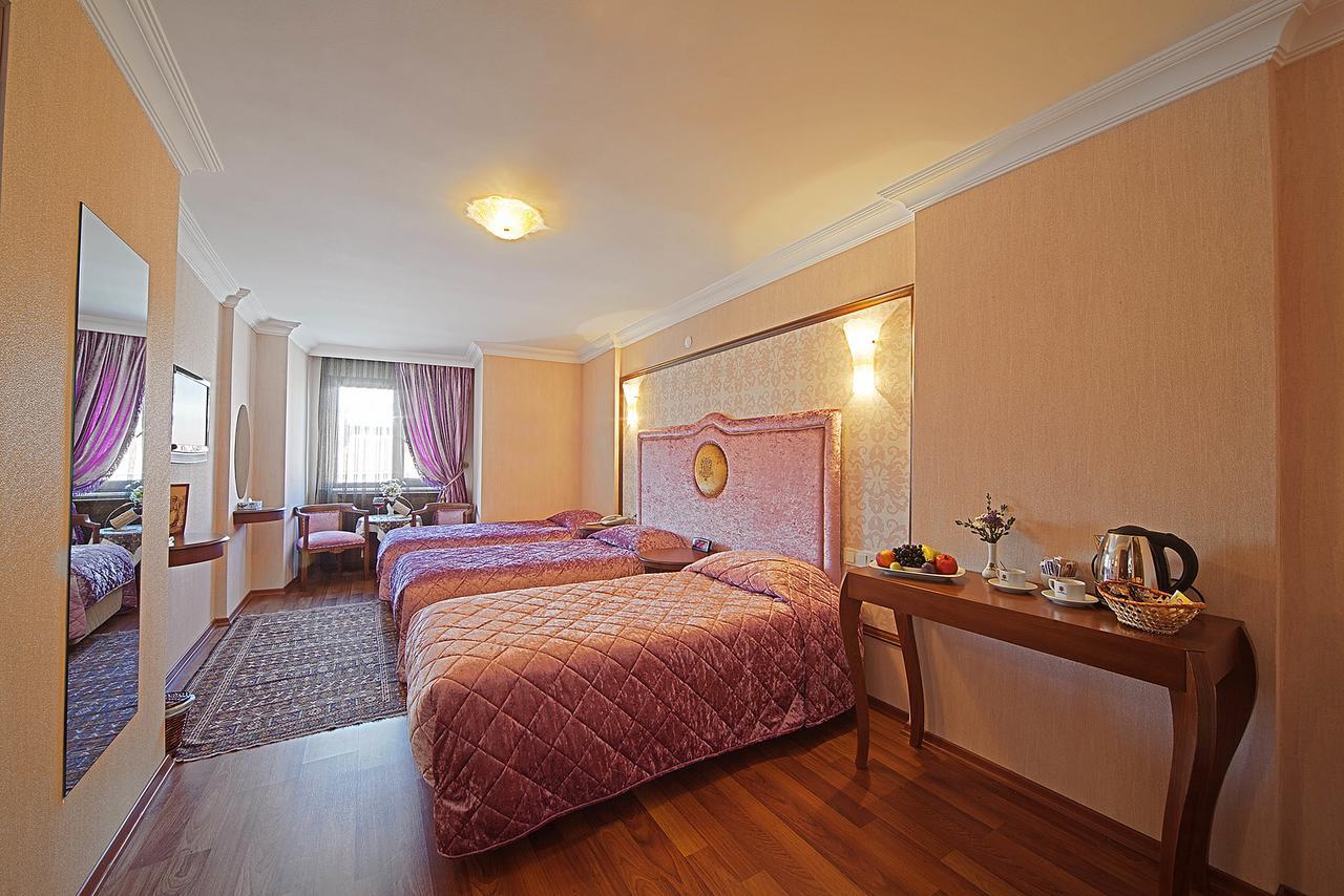 3 Single Beds Room,1209834769:JPEG