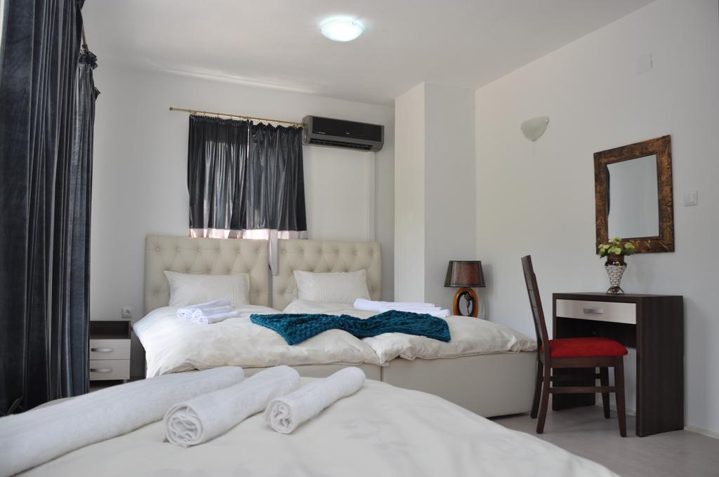 Triple Room,1541796820:JPEG