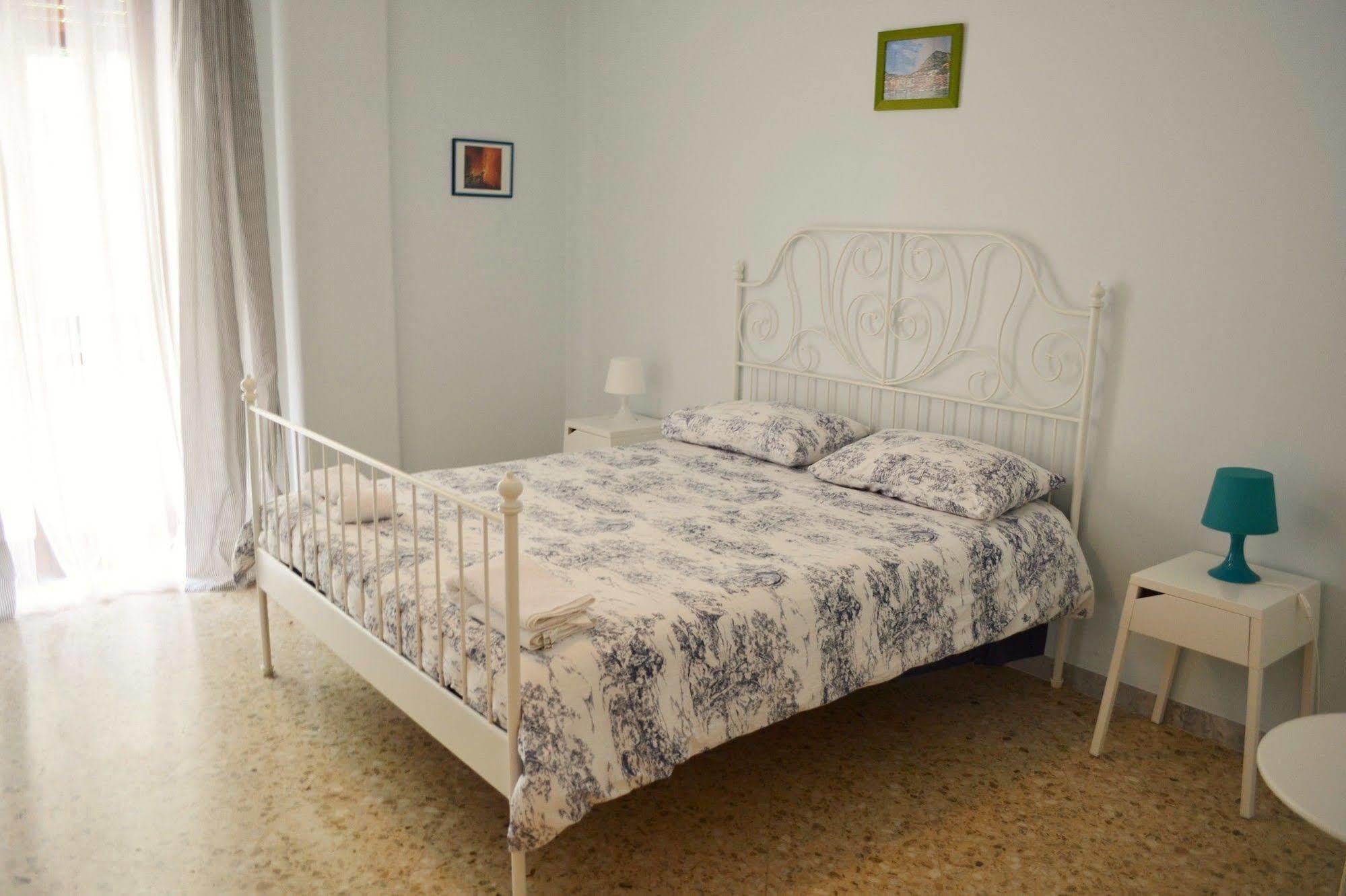 Deluxe Double Room Balcony,1719672947:JPEG