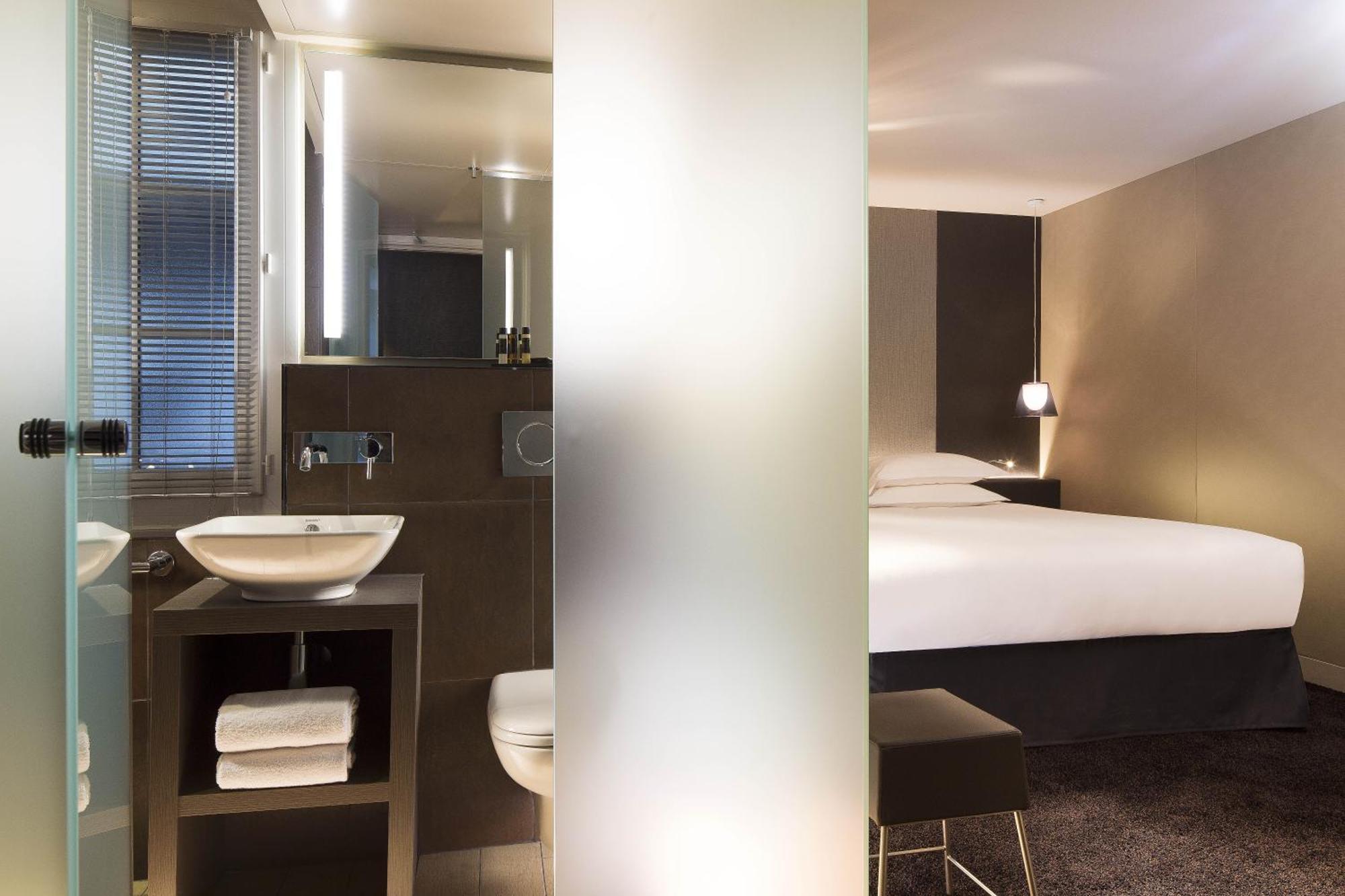 Executive Queen Room,1273940287:JPEG