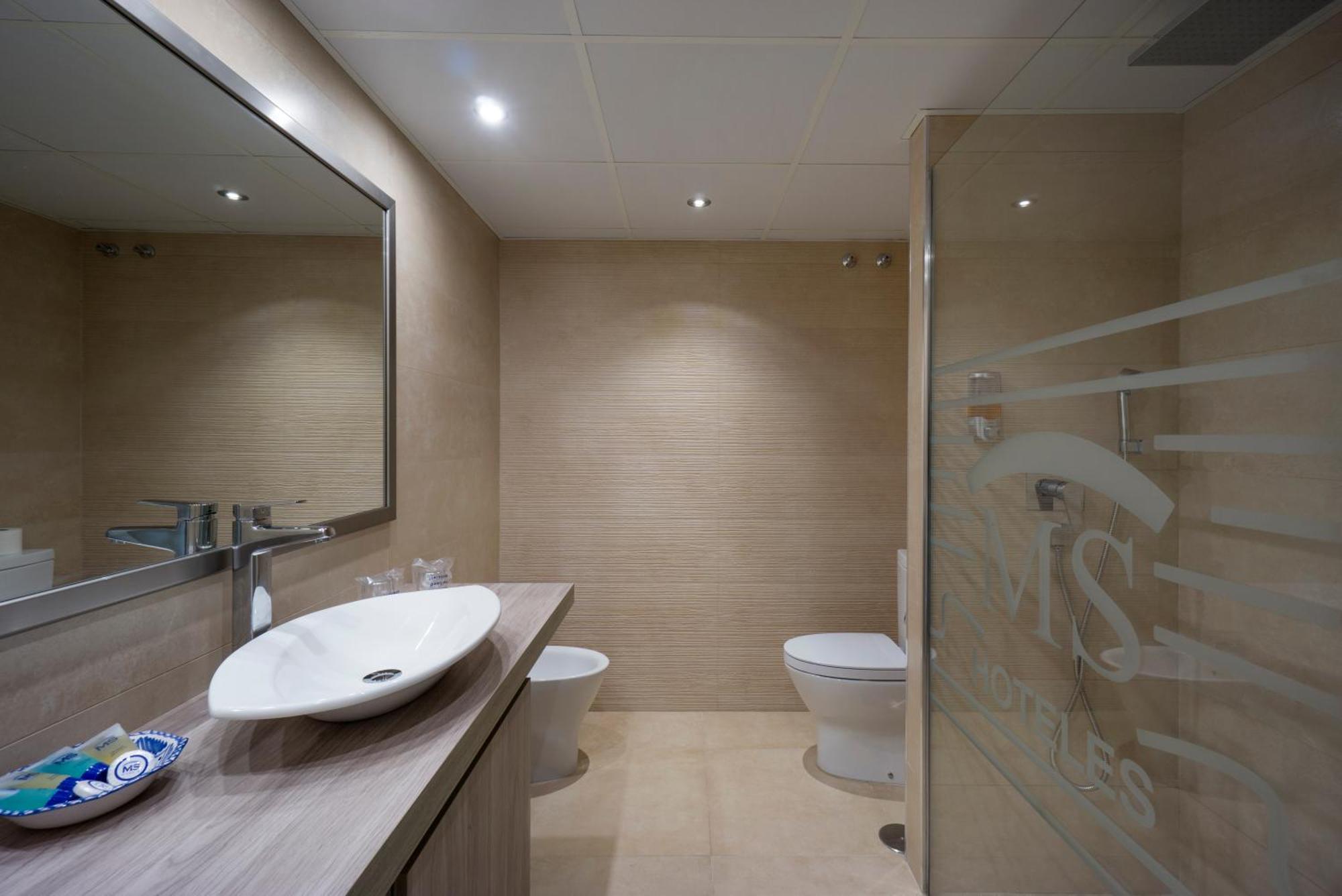 Classic Junior Suite,680709105:JPEG