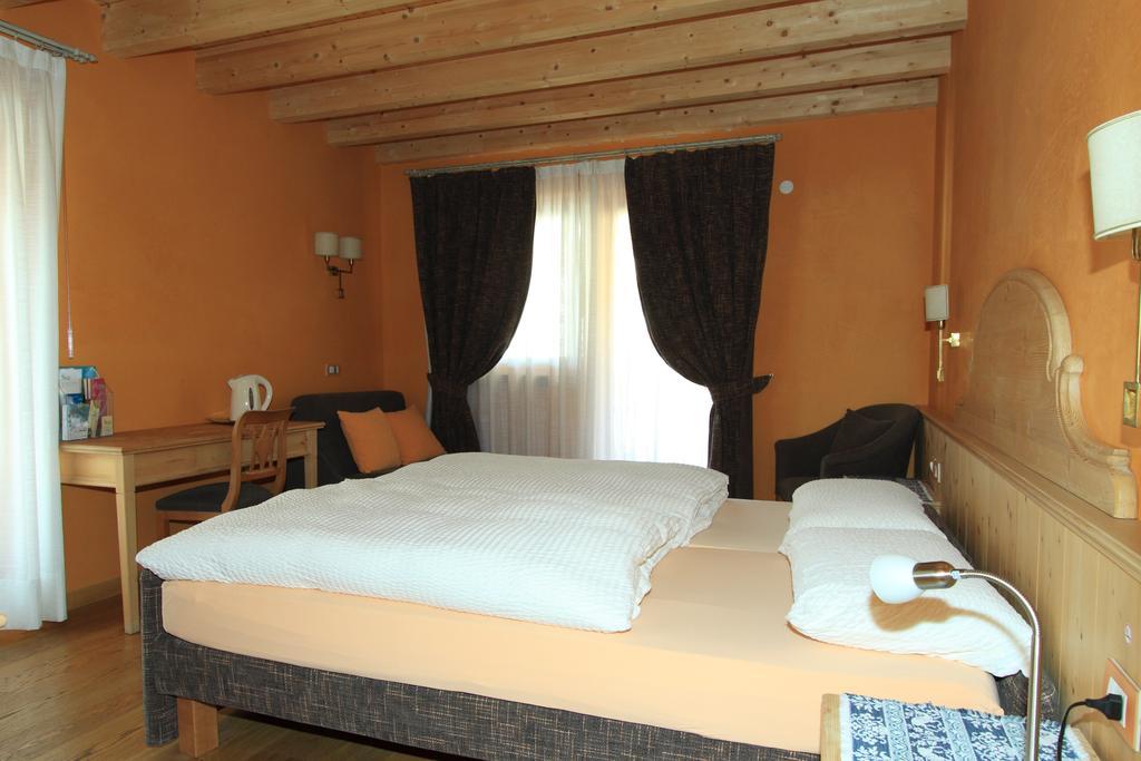 Double or Twin Room,68193002:JPEG