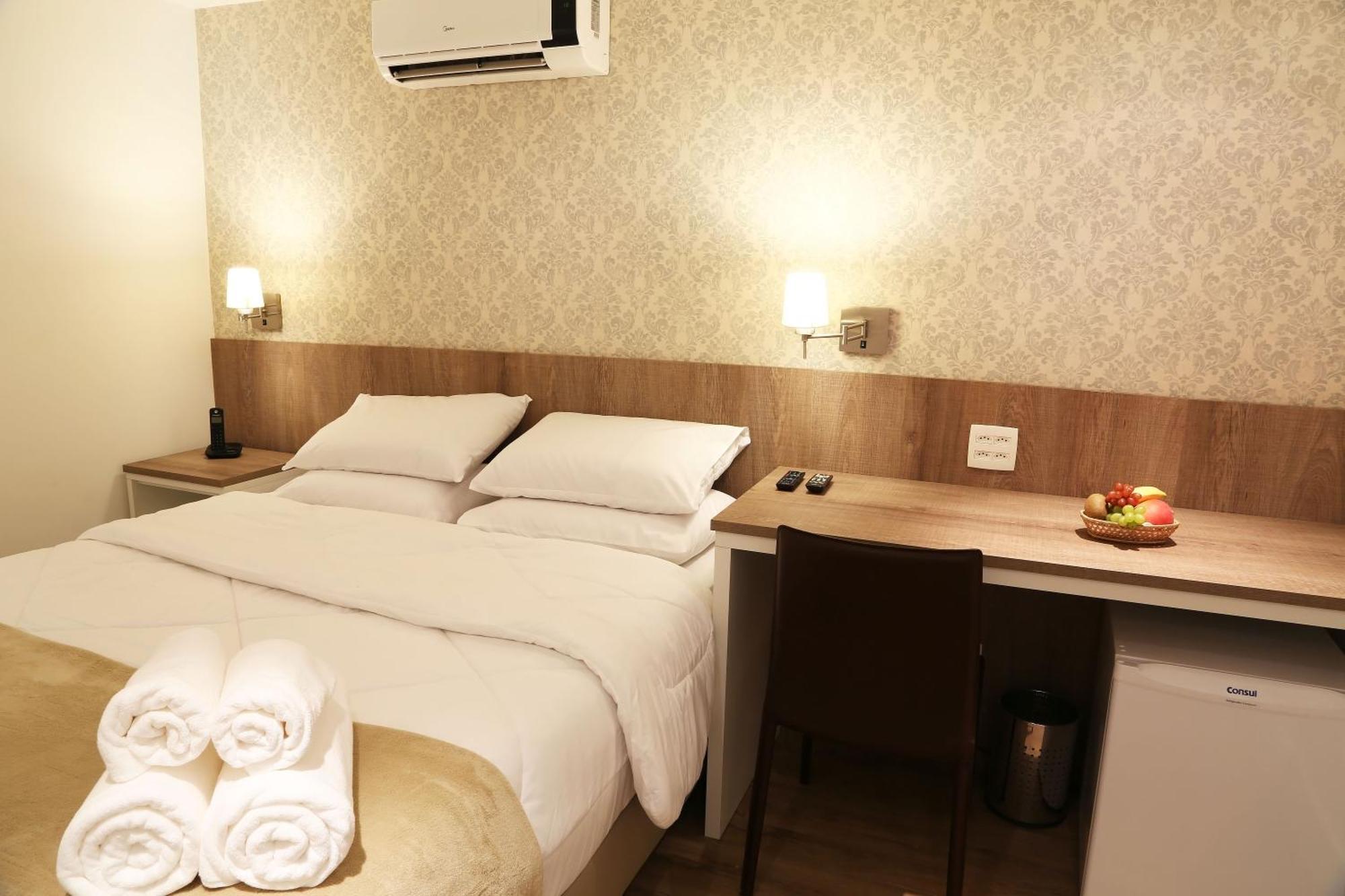 Standard Queen Room,1288105933:JPEG