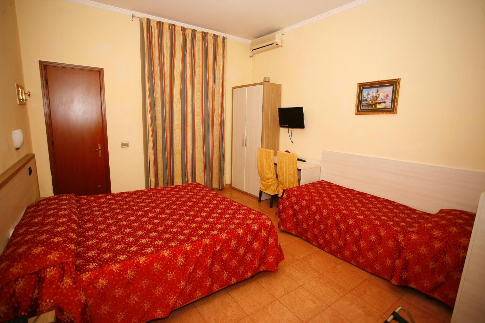 Triple Room,63064264:JPEG
