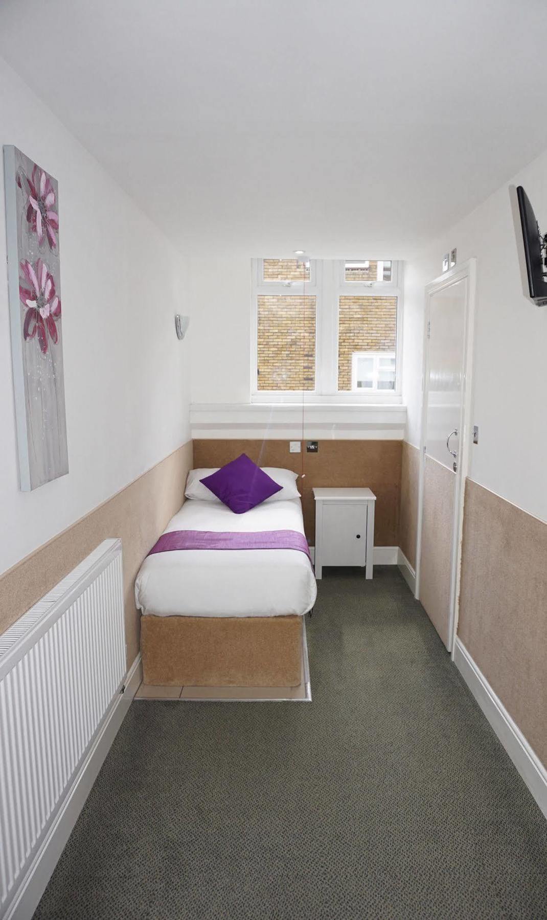 Single Room Disability Access,688716795:JPEG