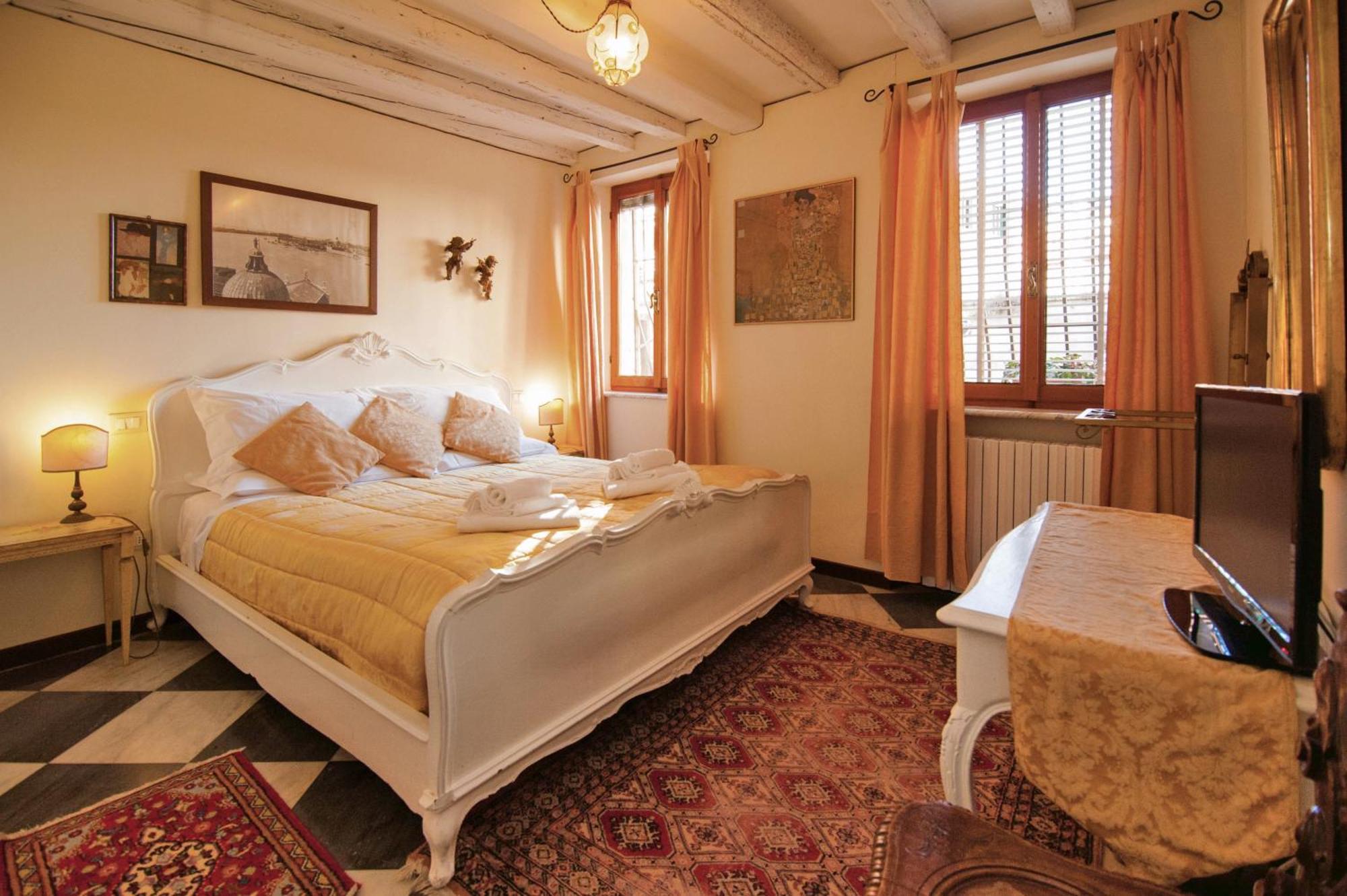 Double or Twin Room,1540660174:JPEG