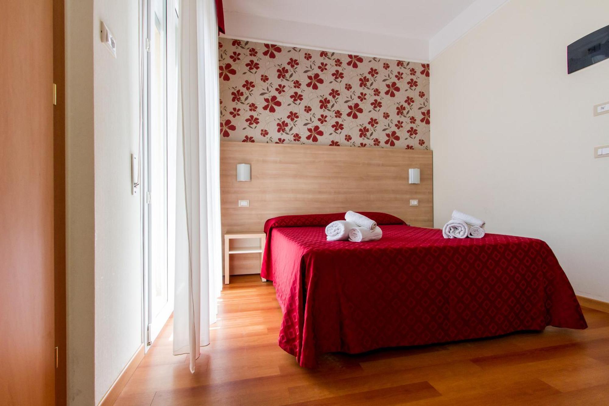 Economy Double or Twin Room,1001853351:JPEG
