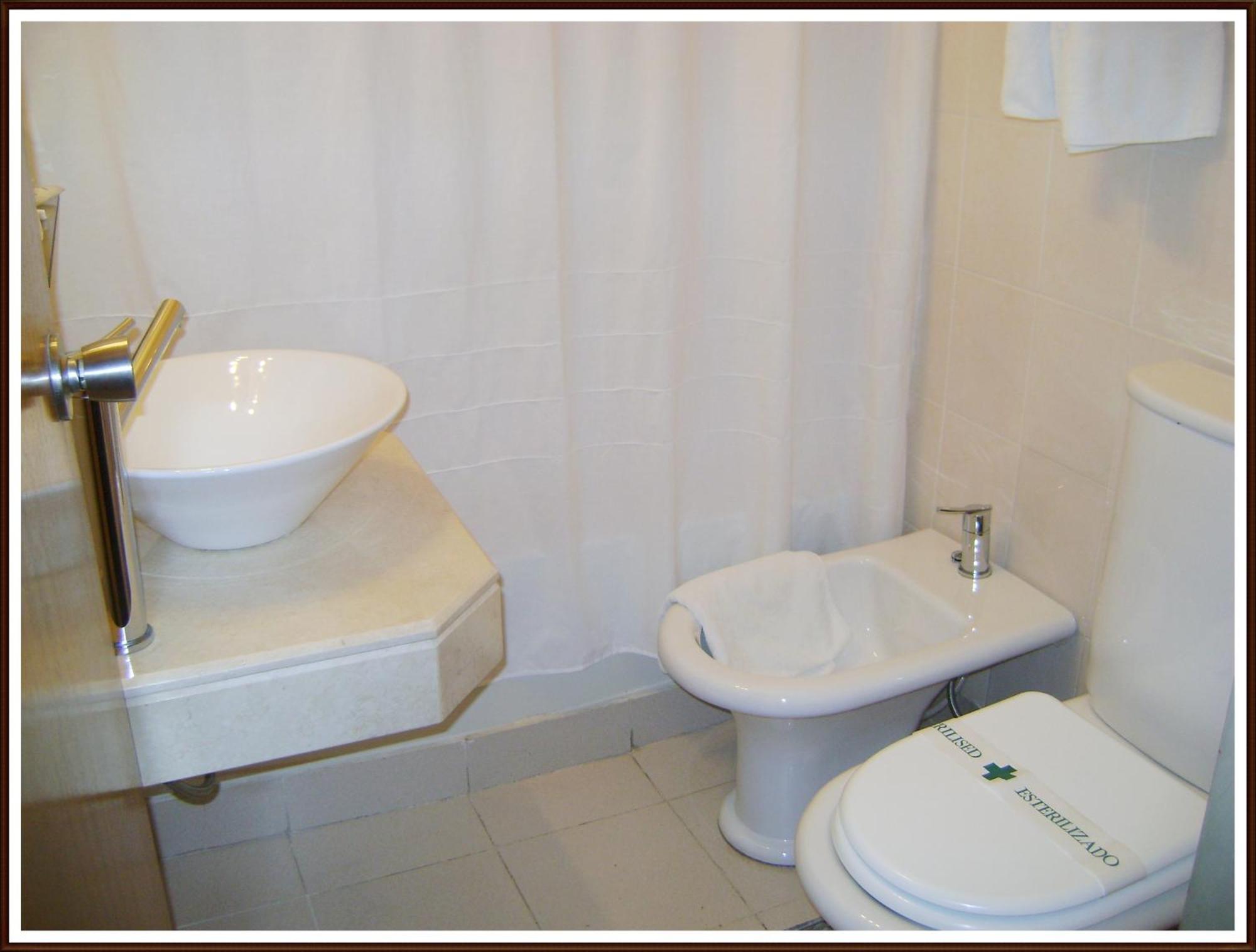 Double Room,1637714486:JPEG