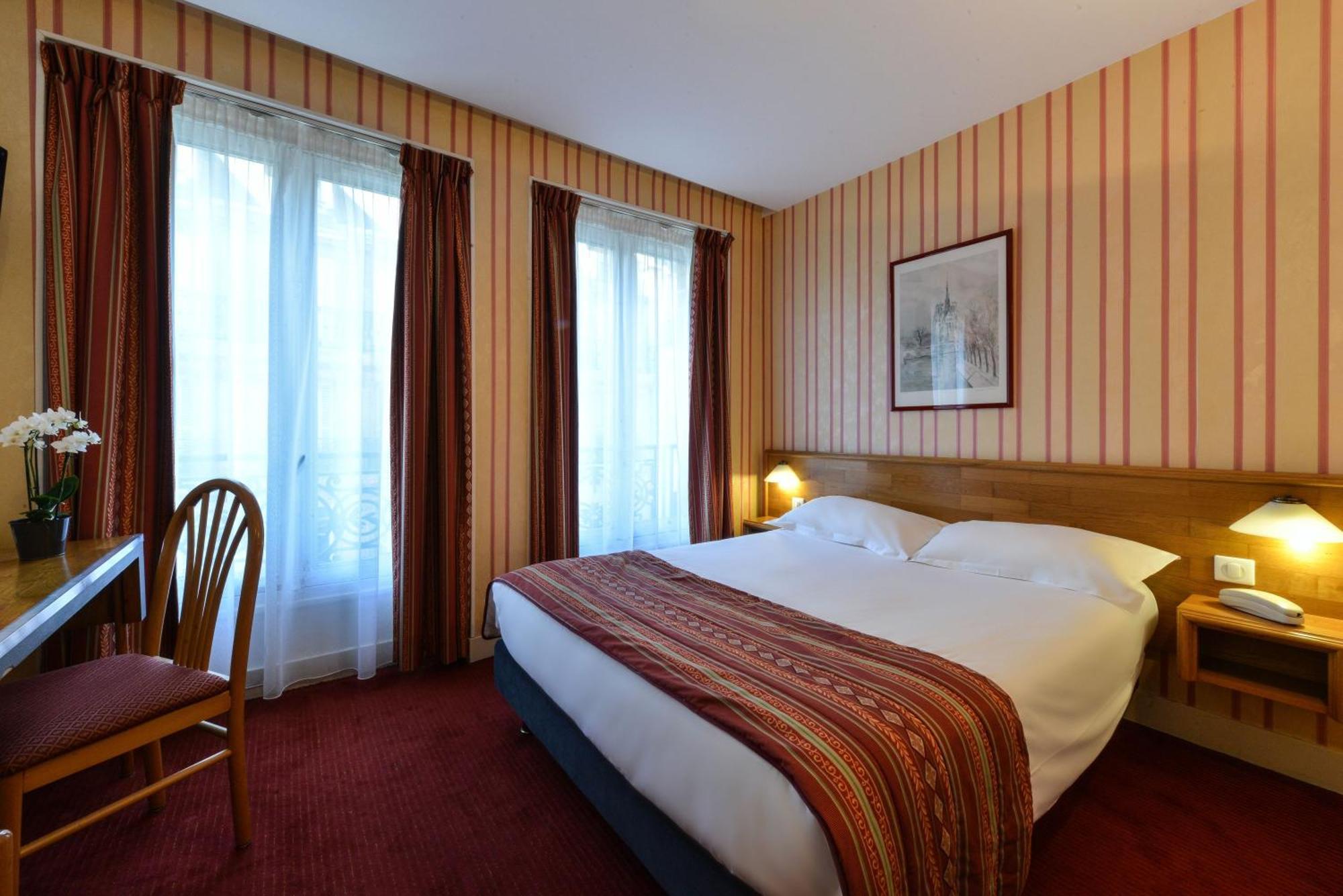 Single Room,692397570:JPEG
