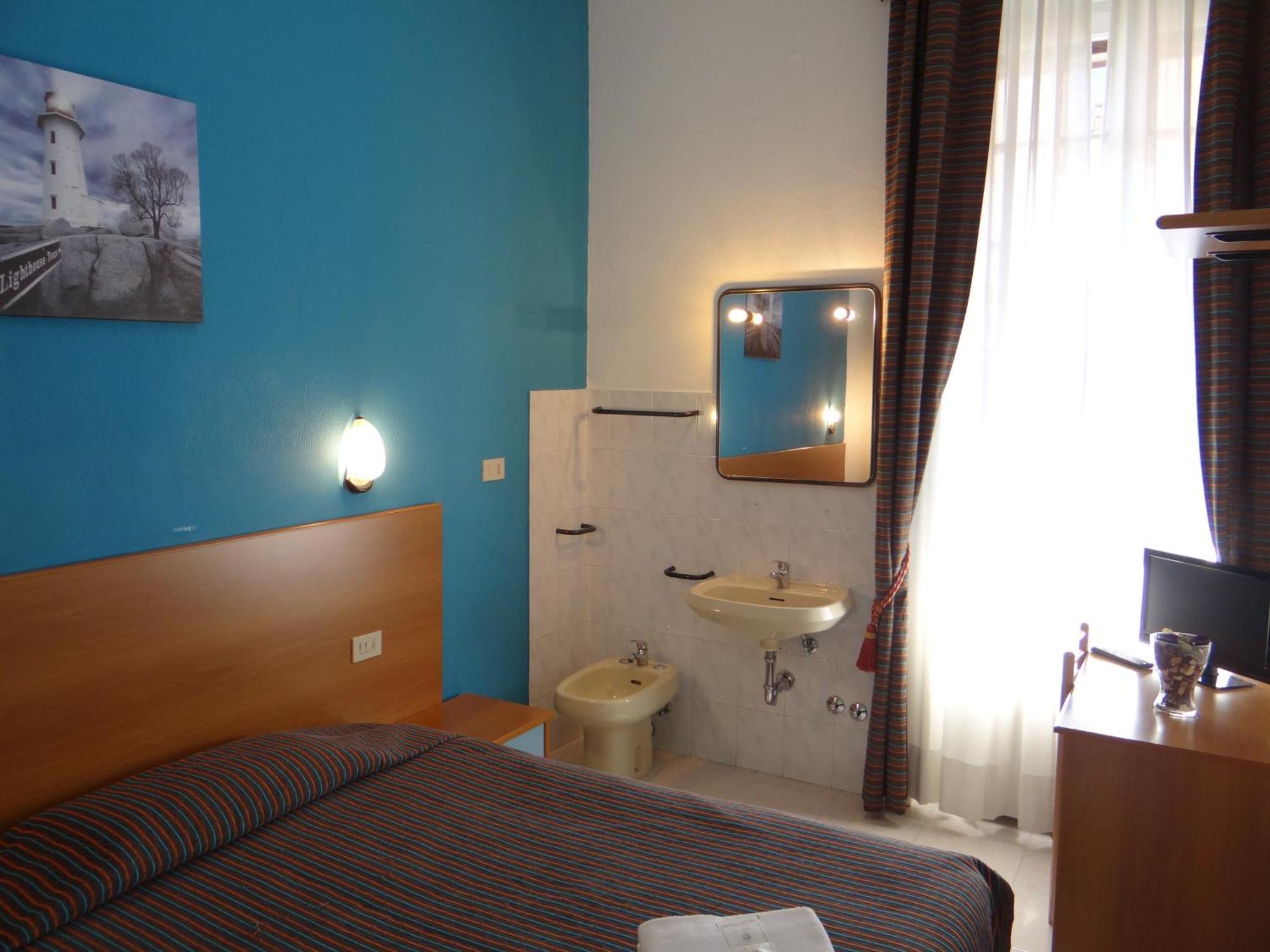 Single Room,65422141:JPEG
