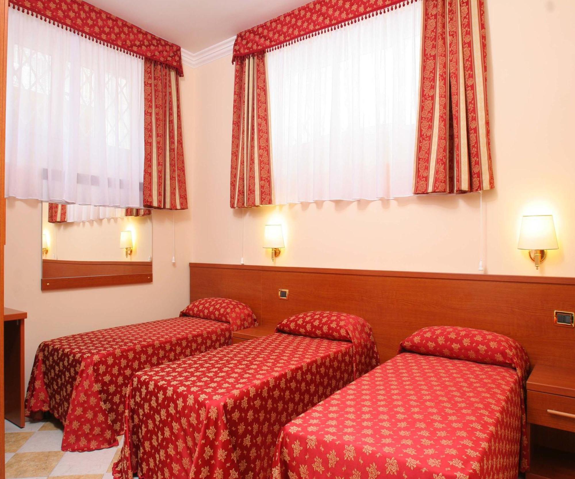 Triple Room,141214047:JPEG