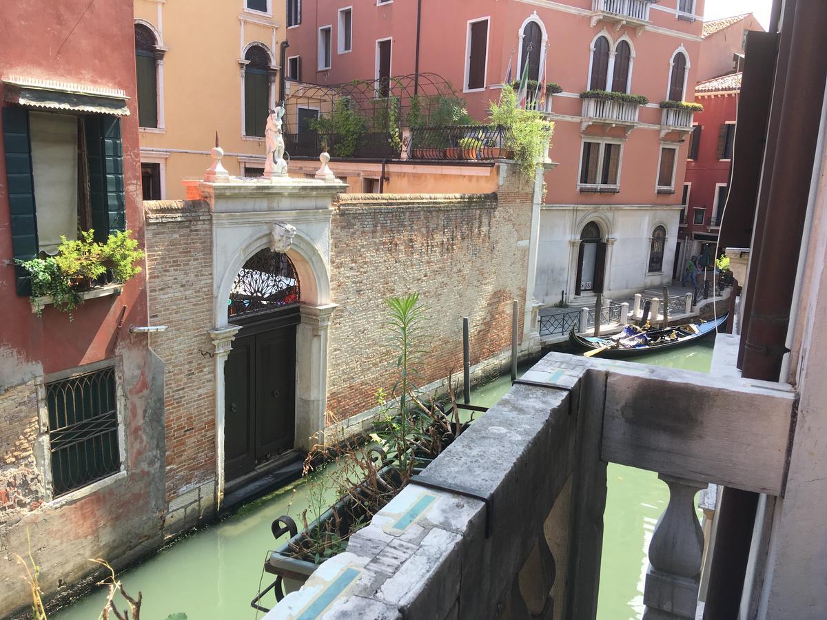 Double Room Balcony Canal View,695415507:JPEG