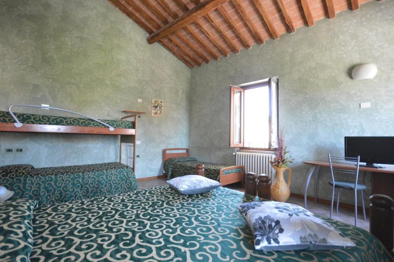 Quadruple Room,695635032:JPEG