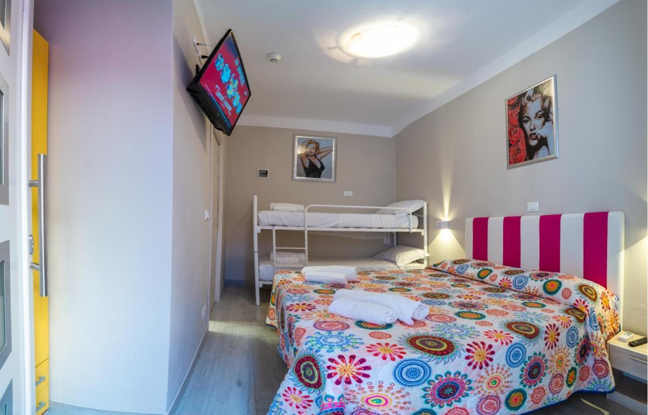 Quadruple Room,1144571481:JPEG