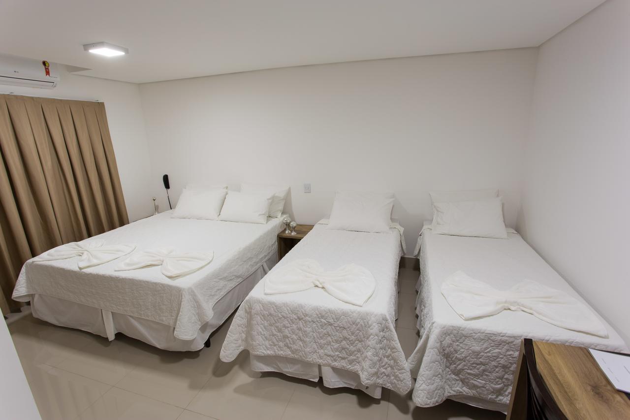 Family Room,697134057:JPEG