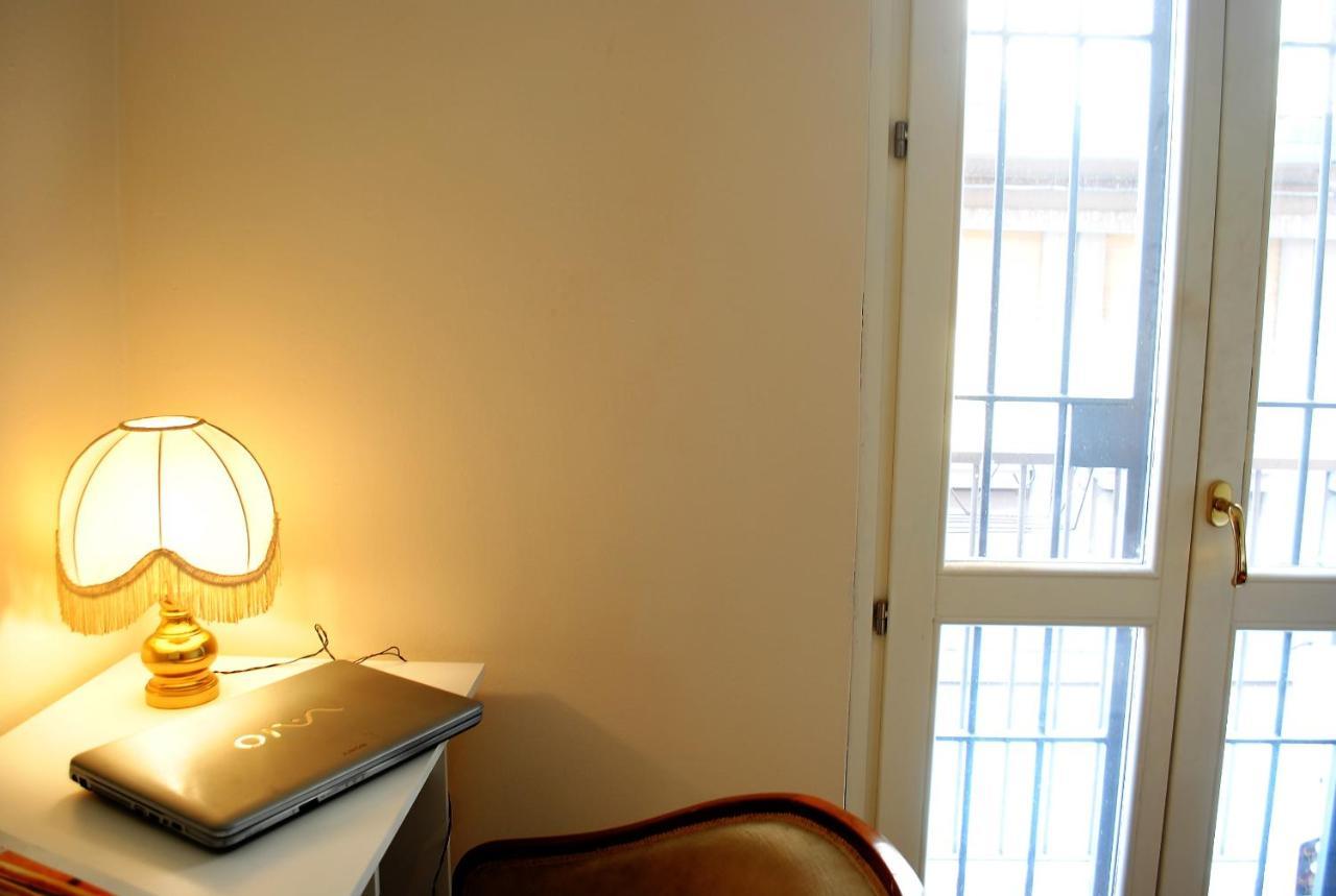Camera Singola con Bagno in Comune
