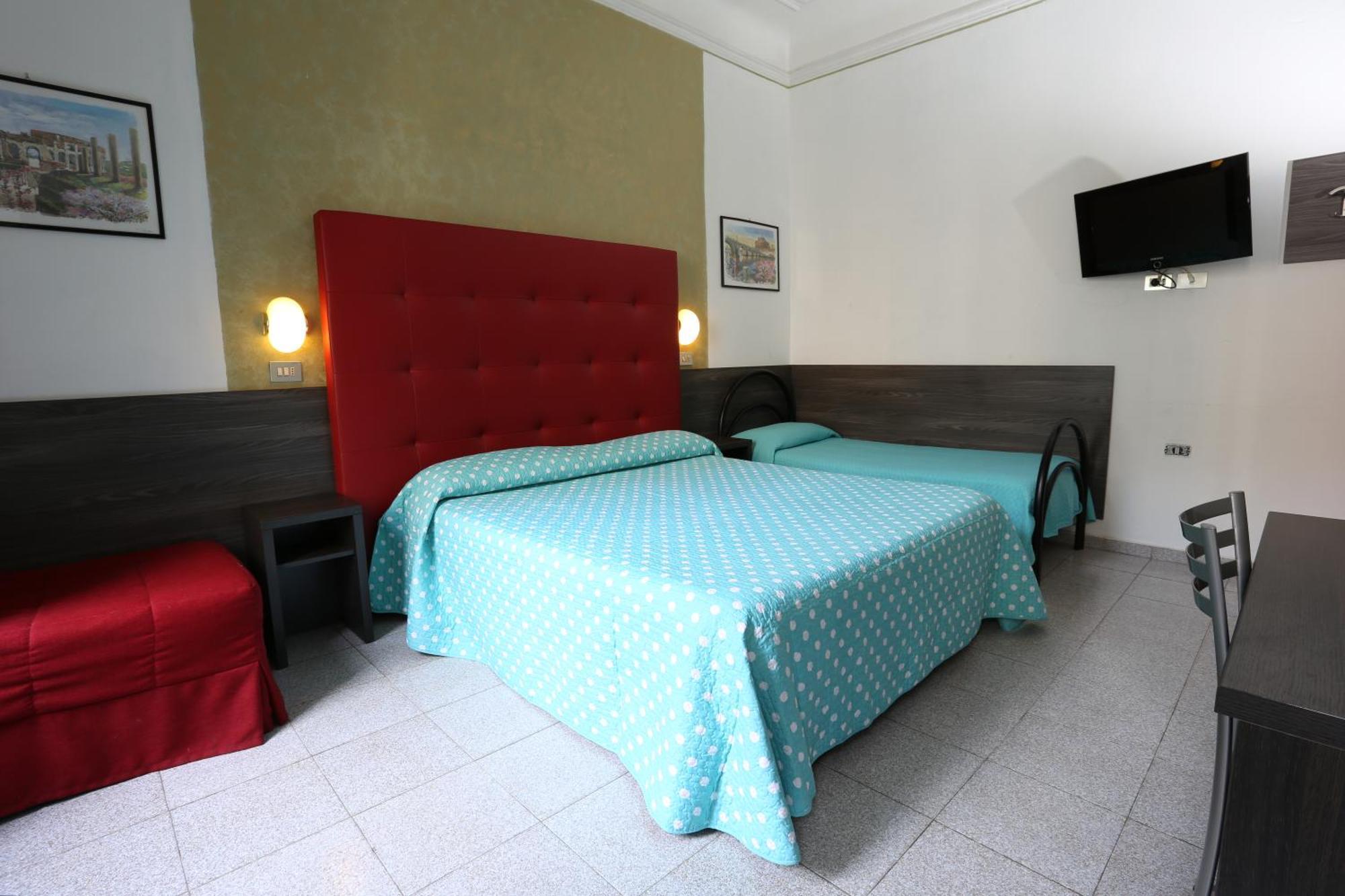 Deluxe Triple Room,700674013:JPEG