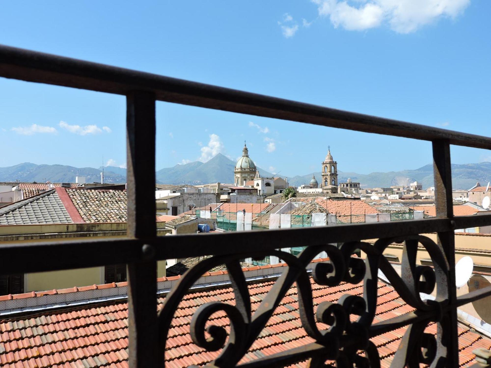 Triple Room,1111757631:JPEG