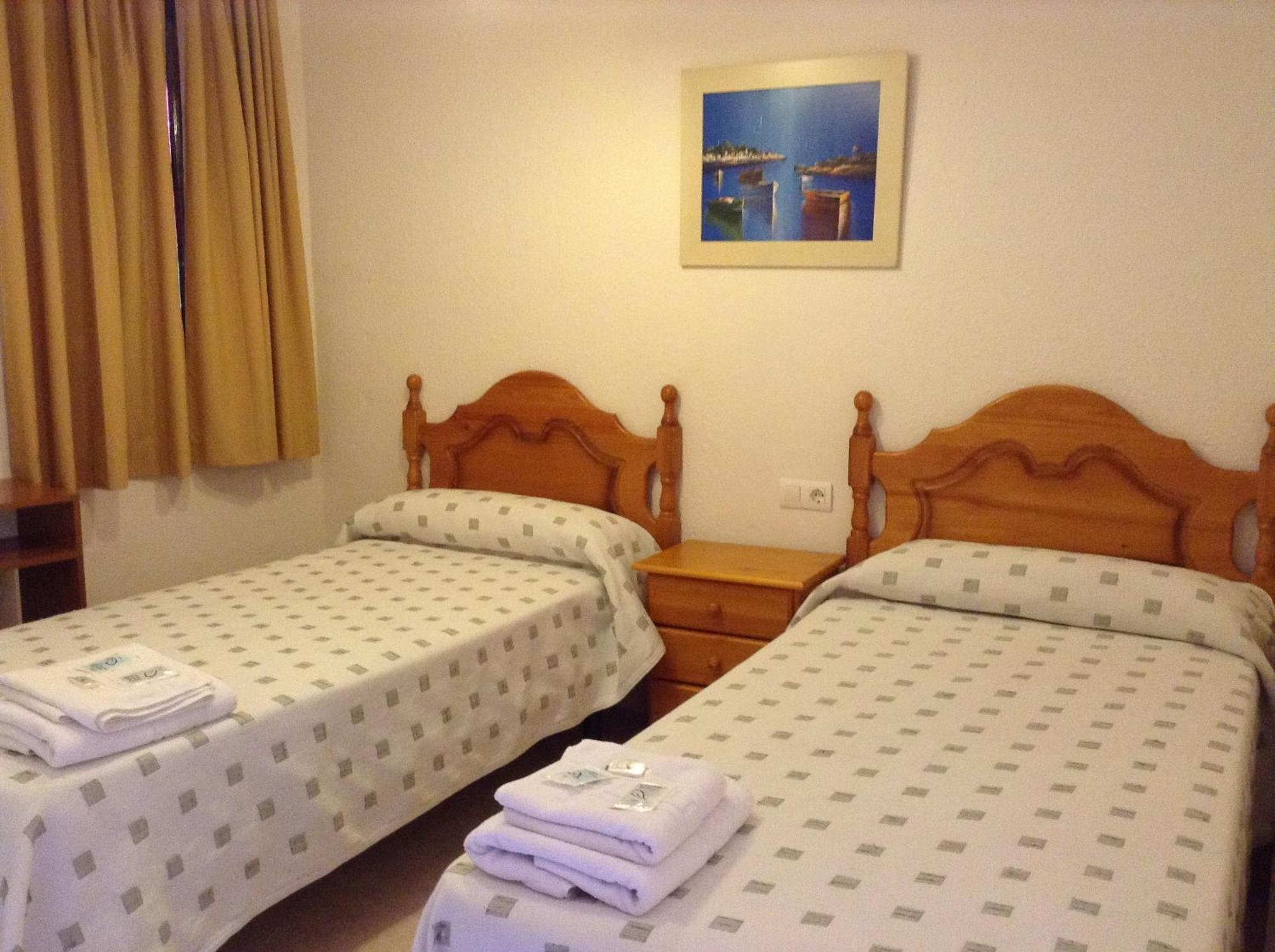 Basic twin room bunk bed without A or C,43112245:JPEG