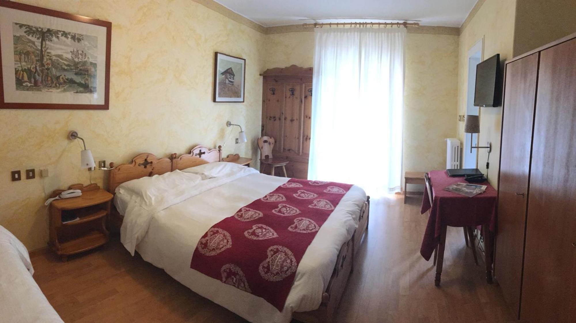 Double Room Extra Bed,325943752:JPEG