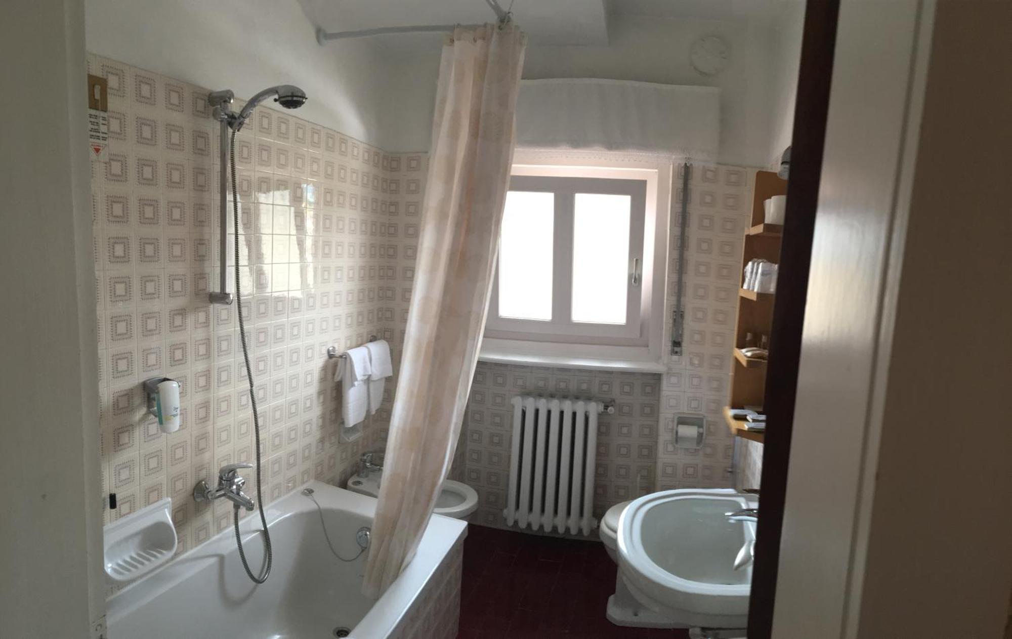 Family Room,705305383:JPEG
