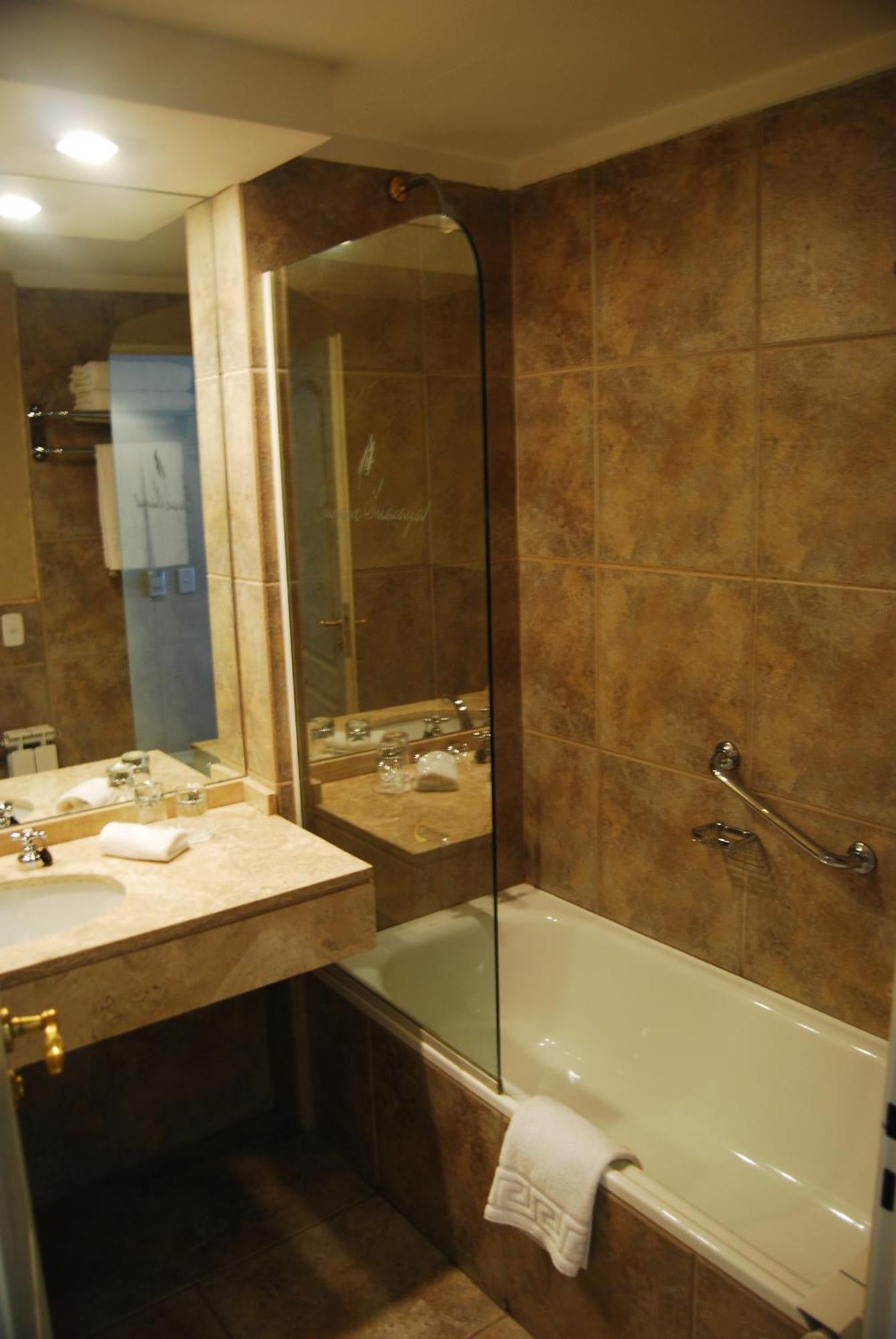 Quadruple Room,1624750749:JPEG