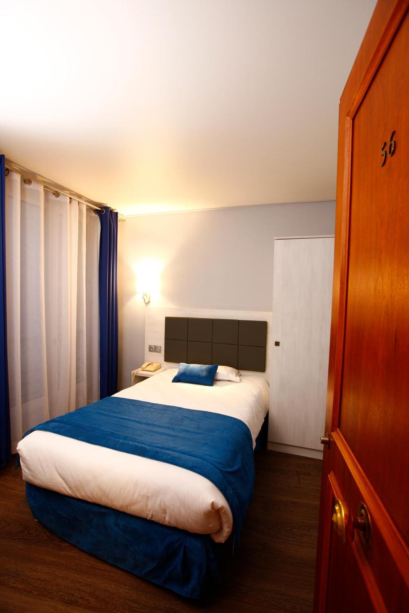 Single Room,706634746:JPEG