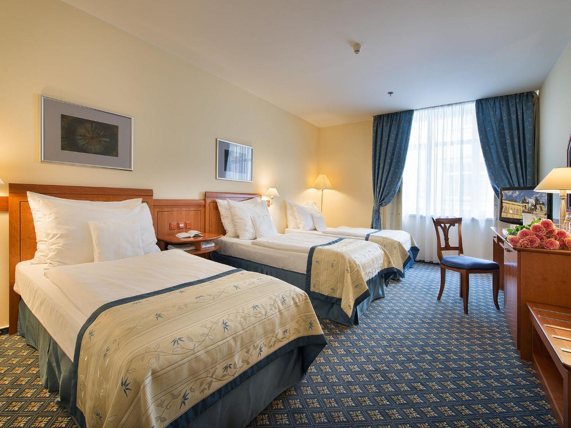 Triple Room,1592874657:JPEG