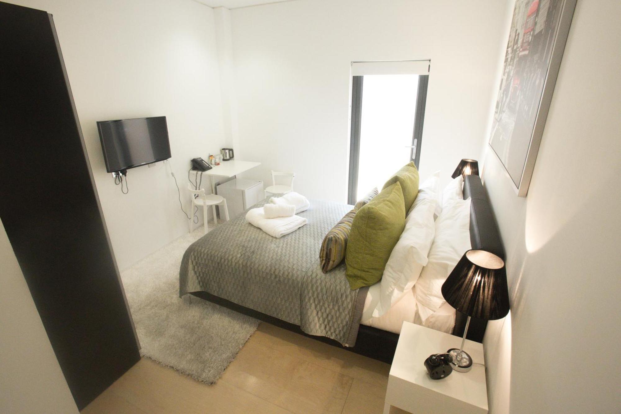 Large Double Room,708788920:JPEG