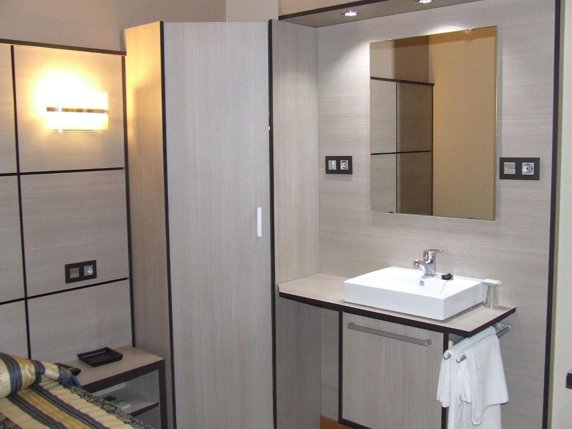 Single Room,59099992:JPEG