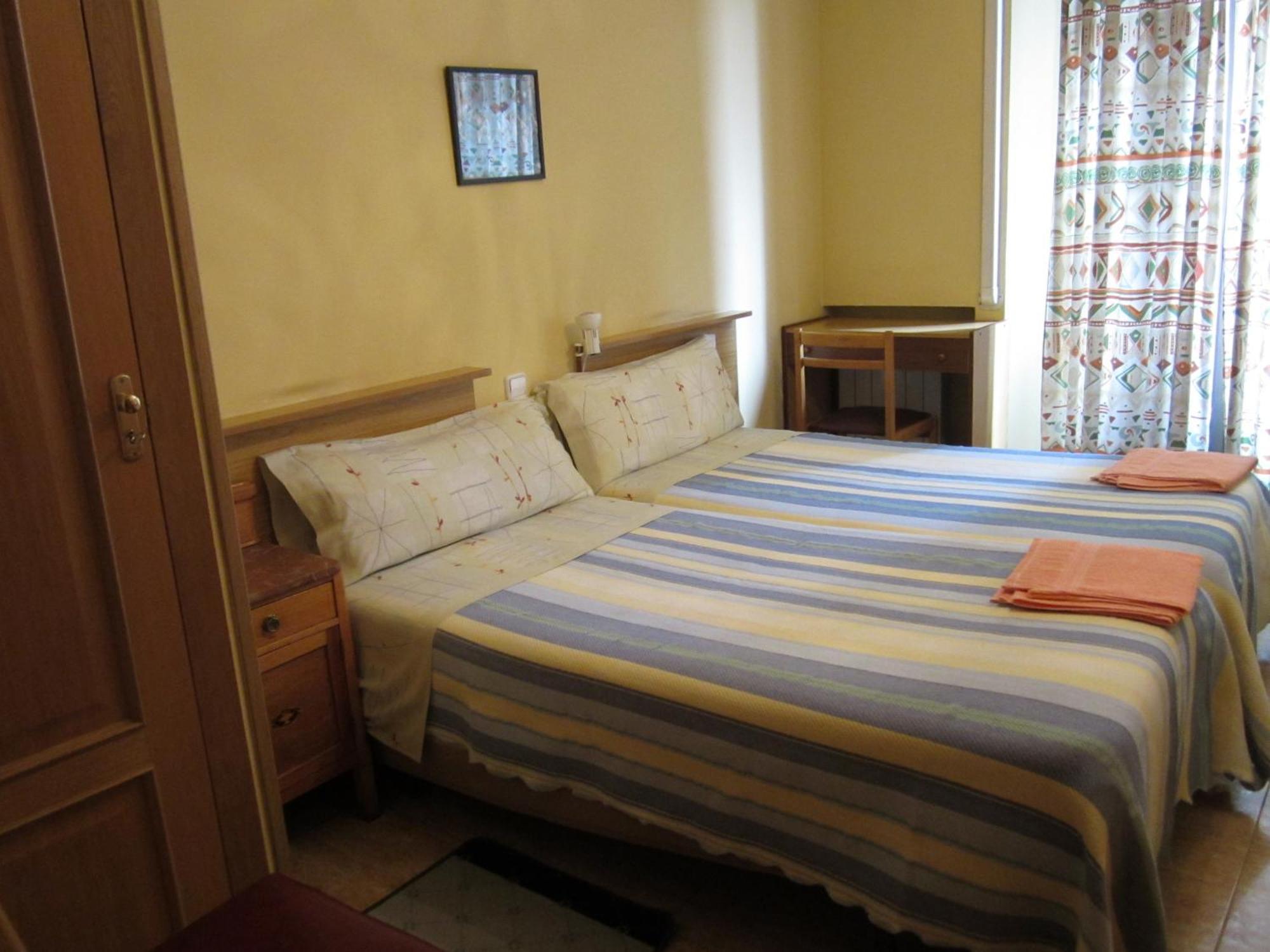 Twin Room Extra Bed,1546428139:JPEG