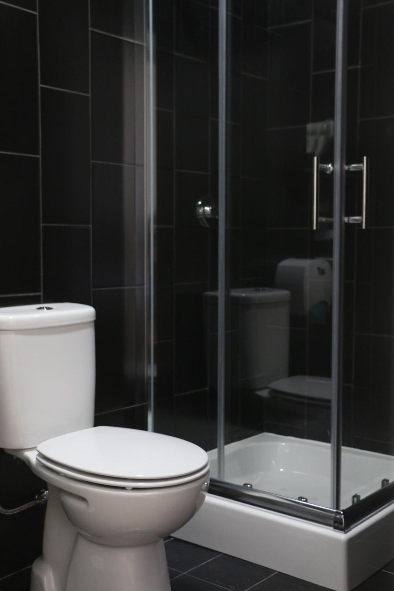 Double Room Private Bathroom,711127123:JPEG